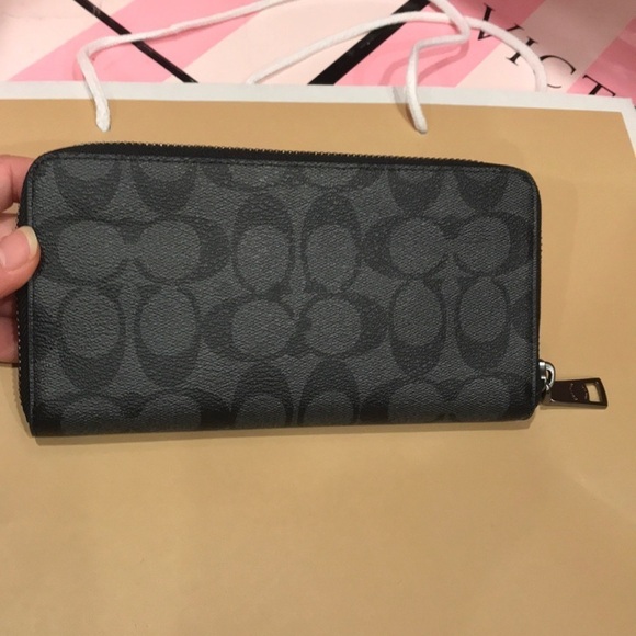 🔥Sales🔥💖 Coach Men Wallet 💖Gift Idea - Picture 2 of 7